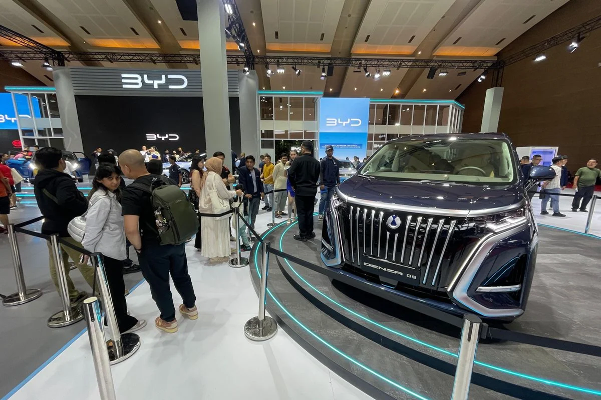 BYD Siap Menggebrak GIIAS 2024 dengan Denza dan M6 Terbaru GIIAS 2024 dengan Denza dan M6 Terbaru