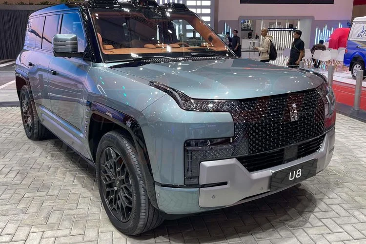 BYD Bersiap Meluncurkan Mobil PHEV Revolusioner di Indonesia